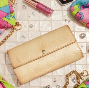Louis Vuitton Monogram Vernis Sarah Bifold Long Wallet